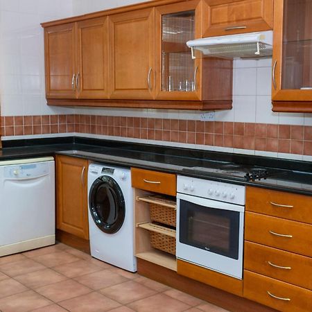One Pavilion Luxury Serviced Apartments Манама Екстериор снимка