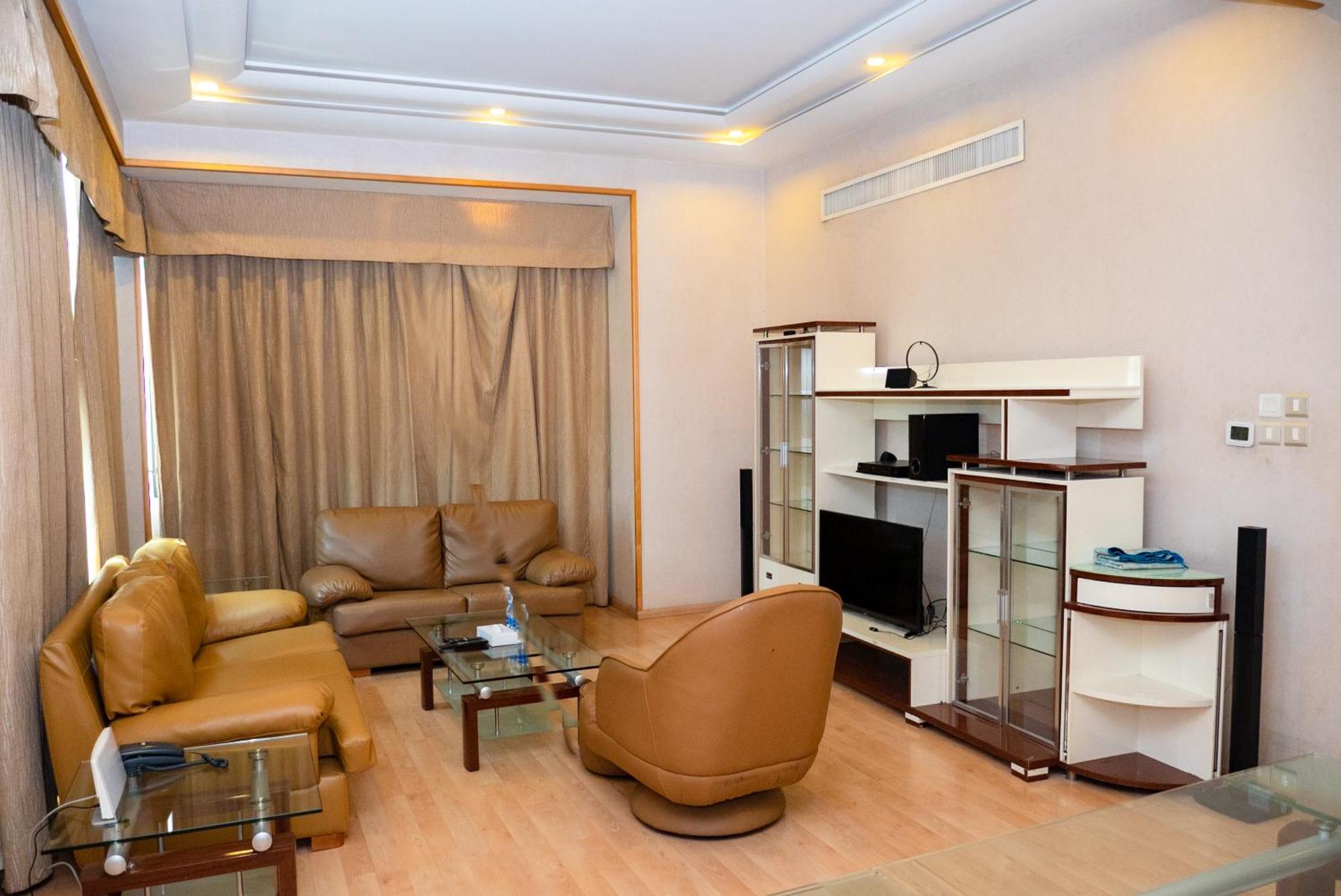 One Pavilion Luxury Serviced Apartments Манама Екстериор снимка