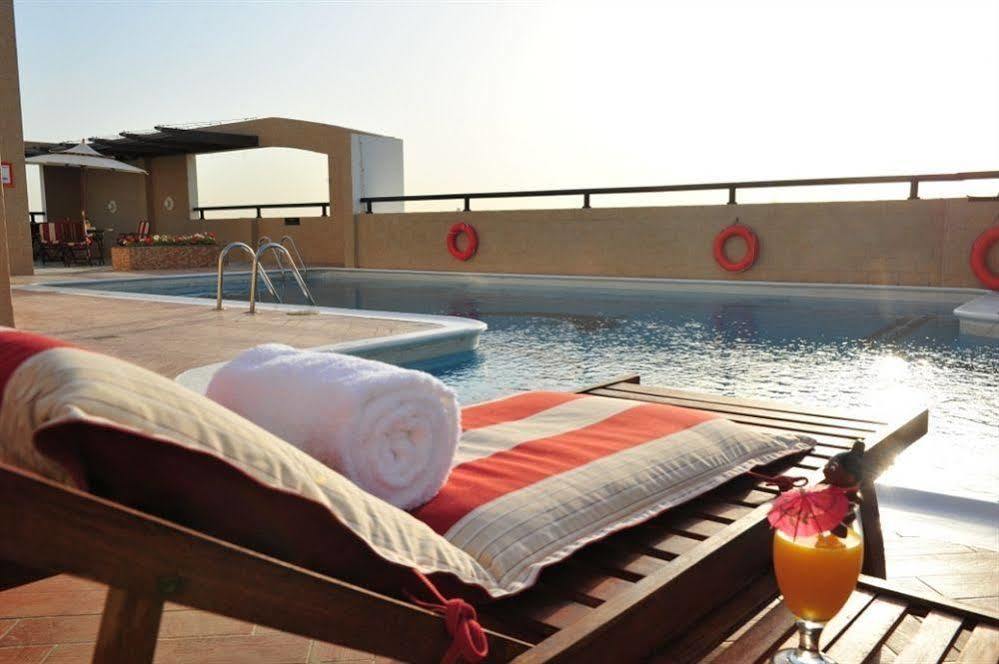 One Pavilion Luxury Serviced Apartments Манама Екстериор снимка